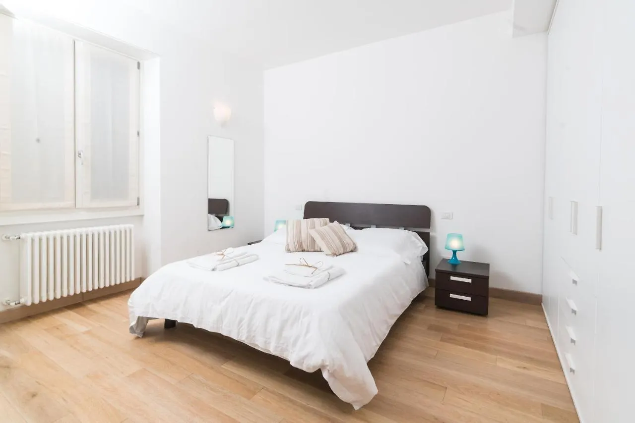 Lady Juliet Apartment
